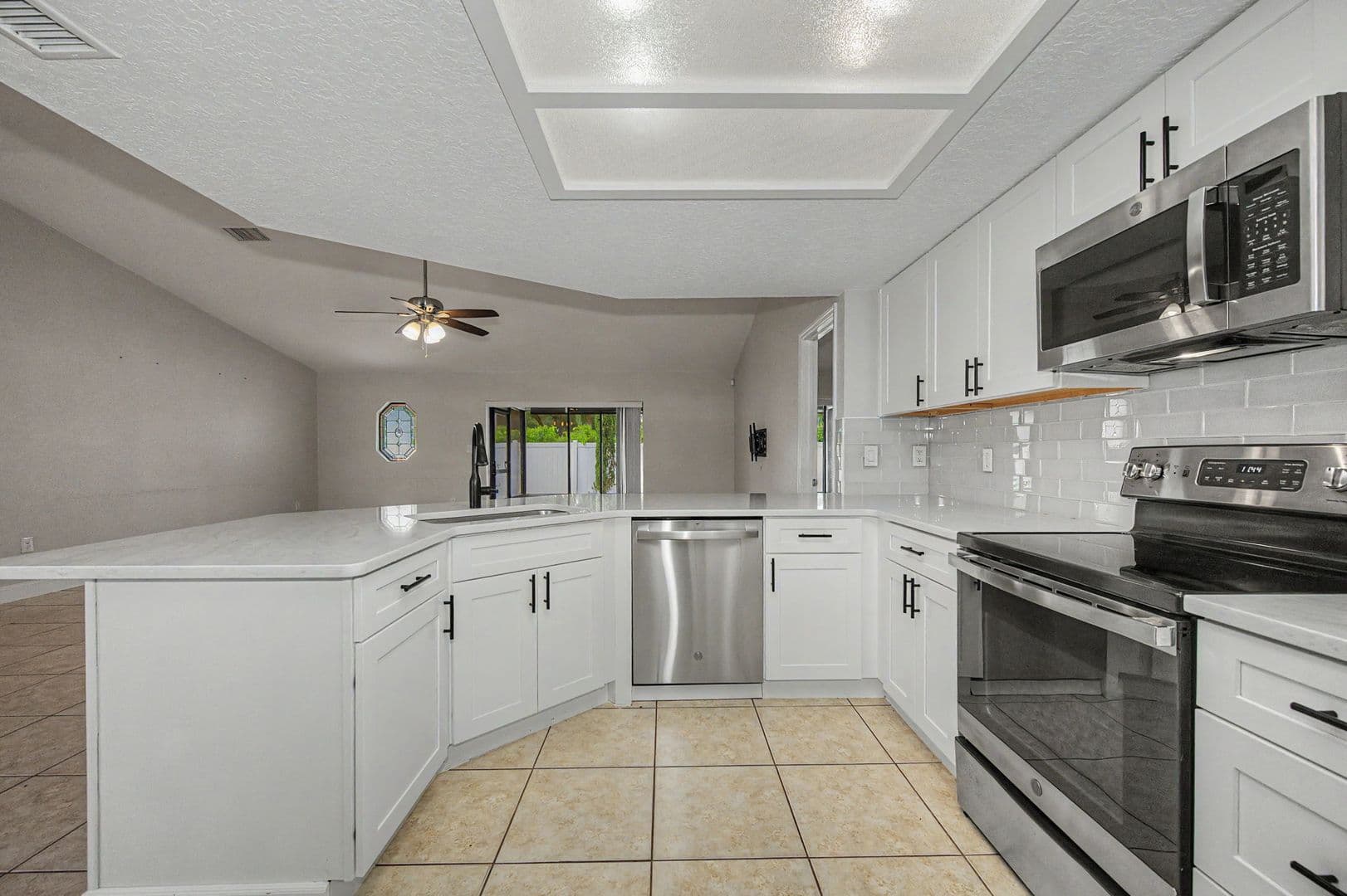 New Port Richey House: 4449 Foxboro Dr