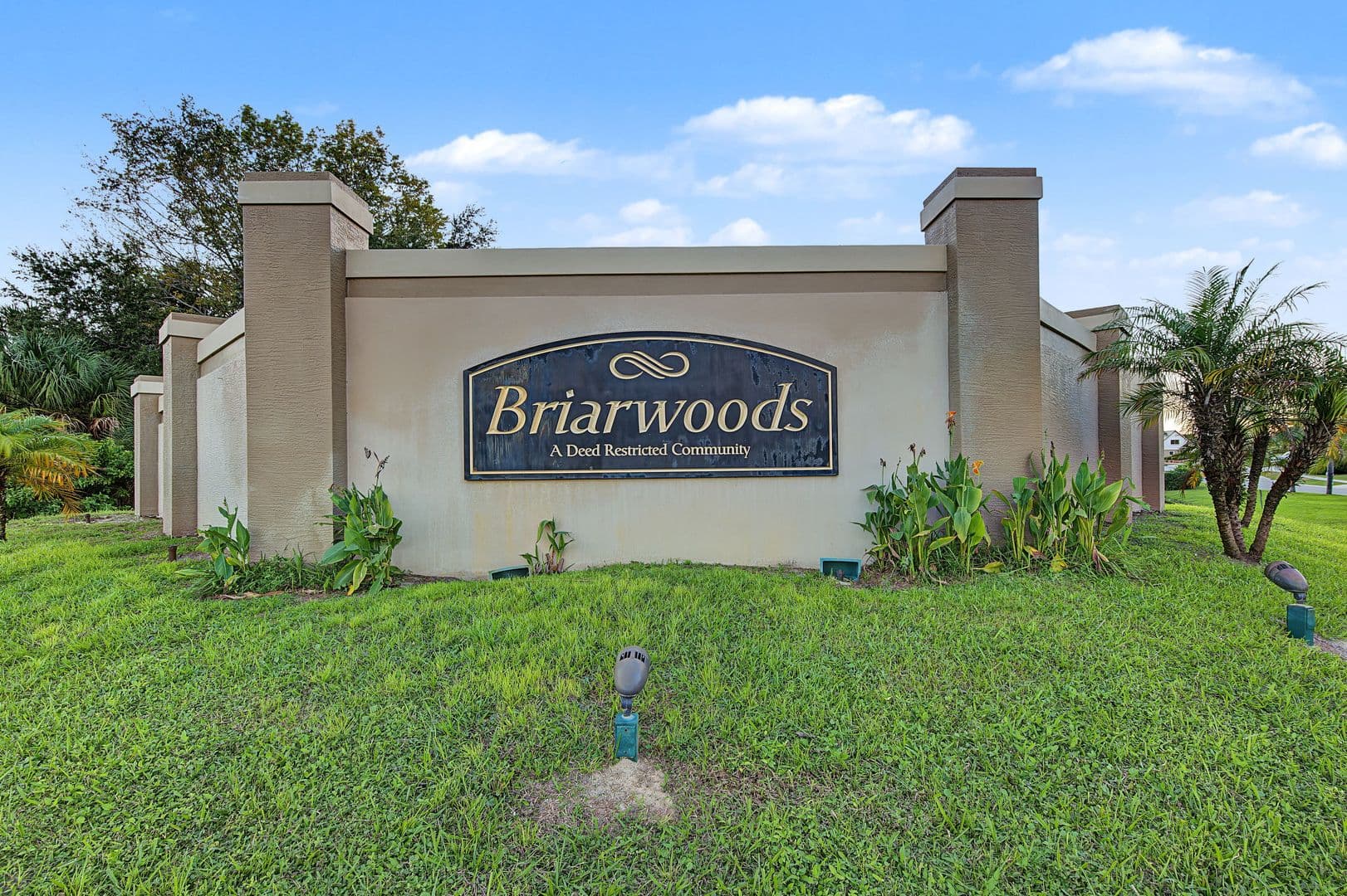 Hudson House: 18612 White Pine Cir