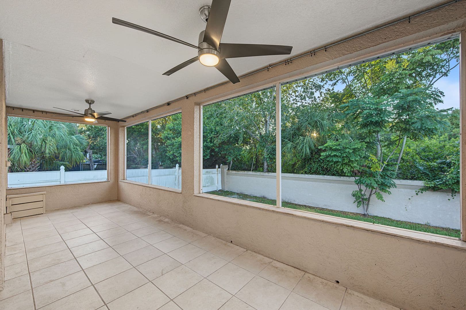 Hudson House: 18612 White Pine Cir