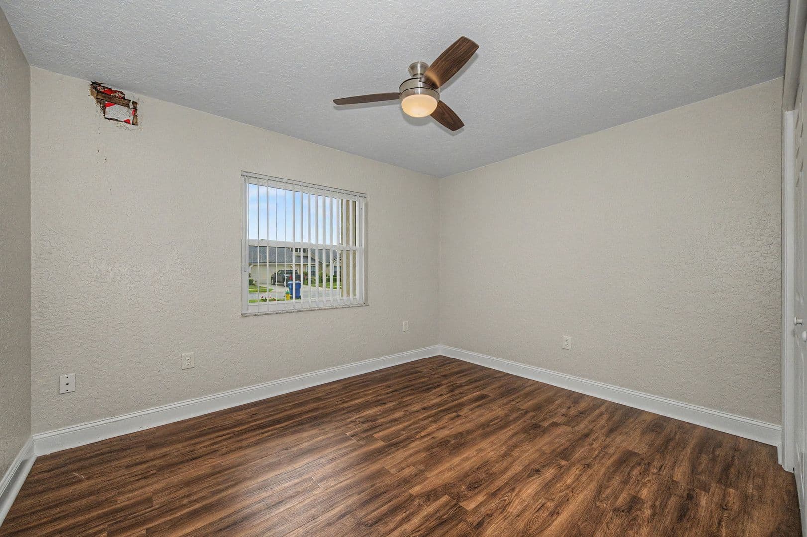 New Port Richey House: 4449 Foxboro Dr