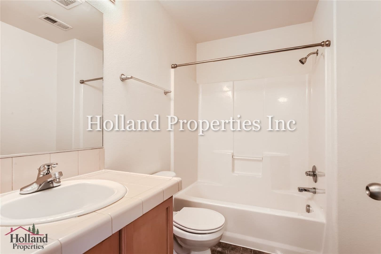 Hillsboro Townhome: 3594 SE Ironwood Avenue