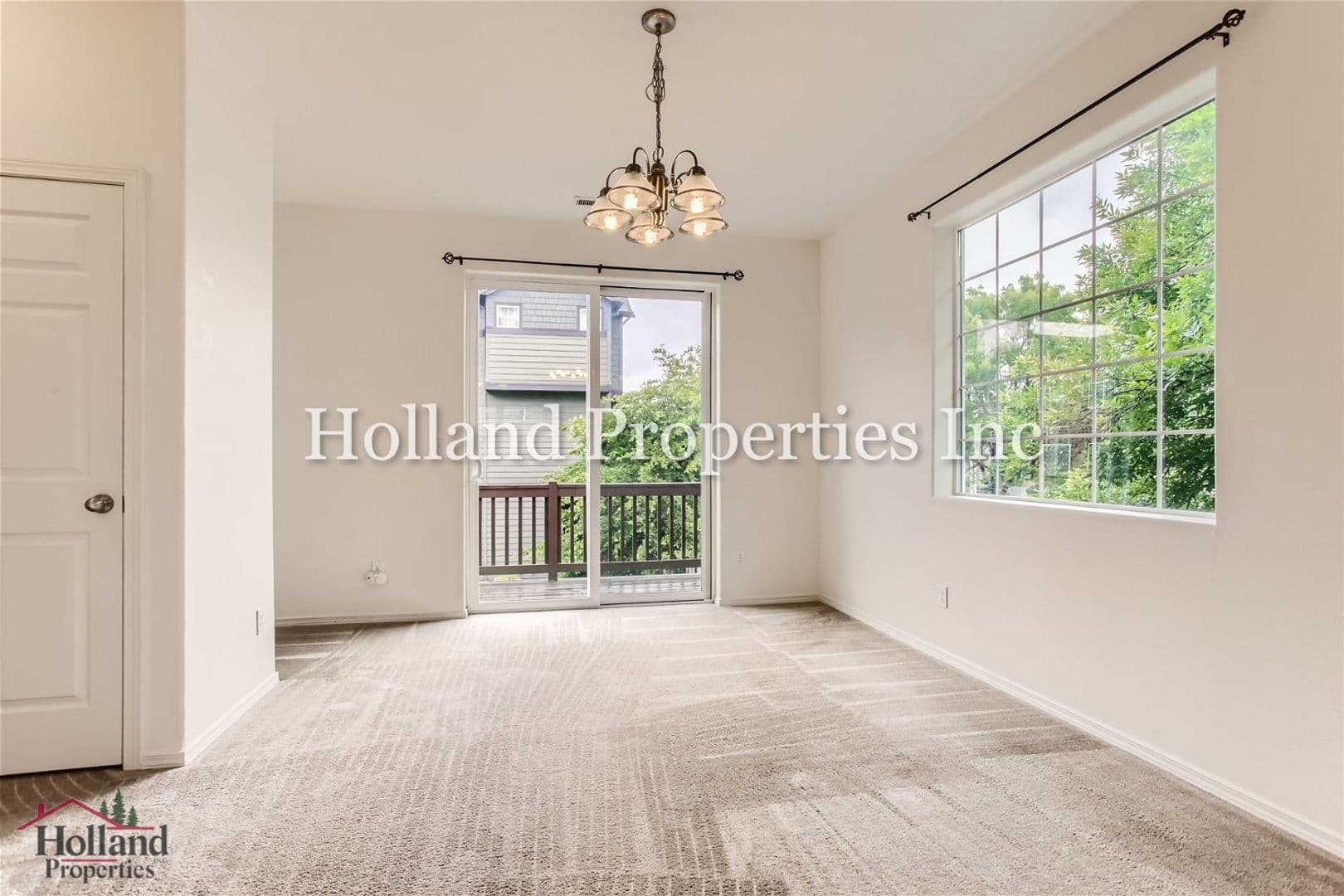 Hillsboro Townhome: 3594 SE Ironwood Avenue