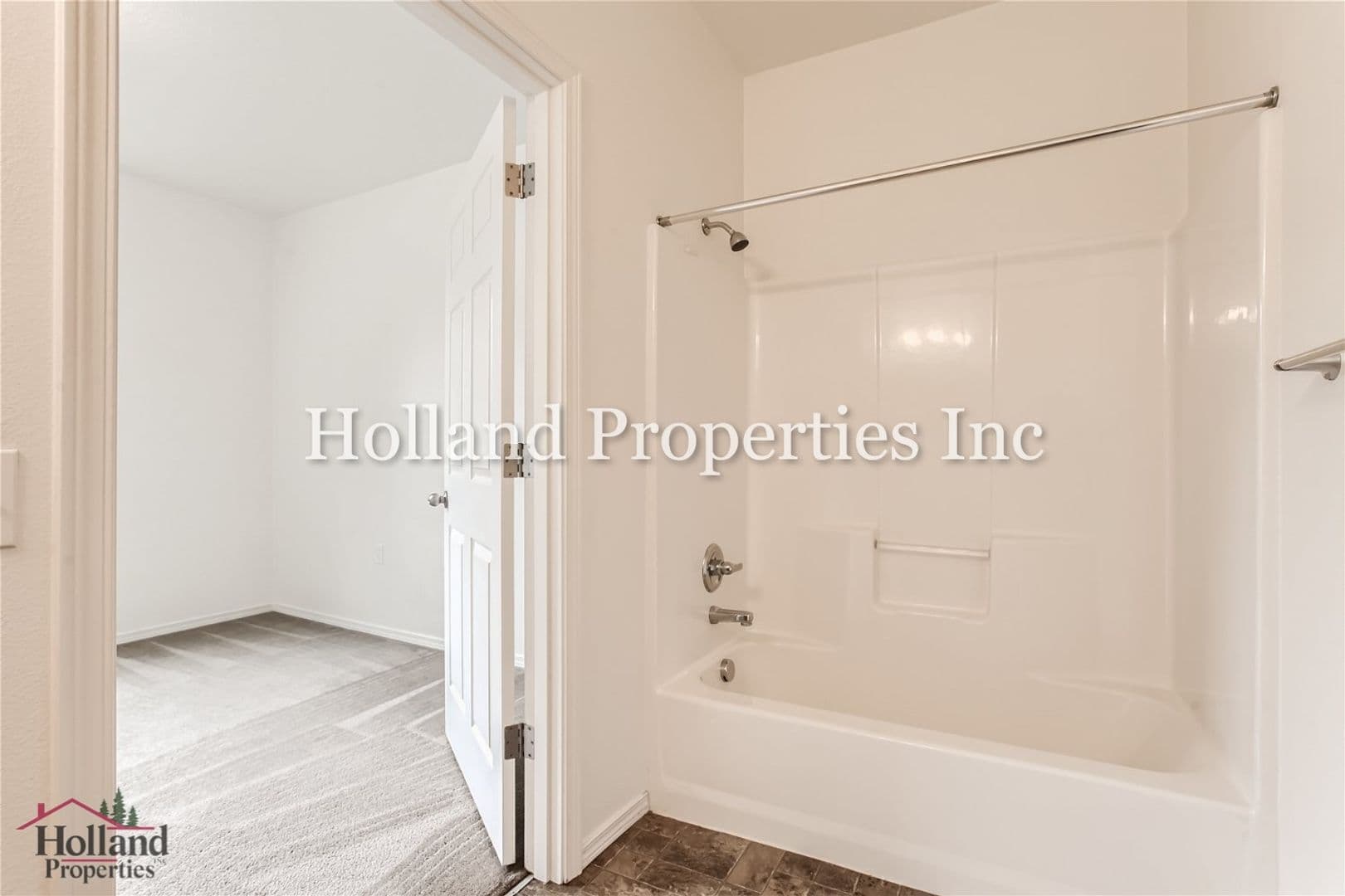 Hillsboro Townhome: 3594 SE Ironwood Avenue