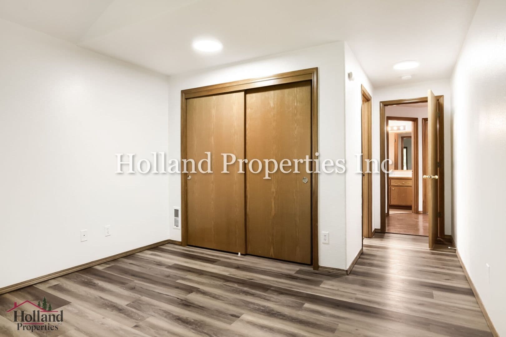 Beaverton House: 18215 SW Longacre St