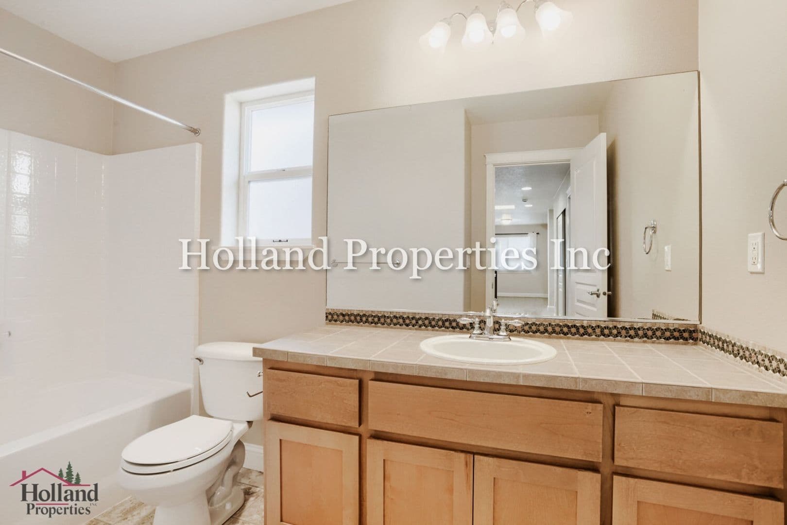 Beaverton House: 21569 SW Susan Ln