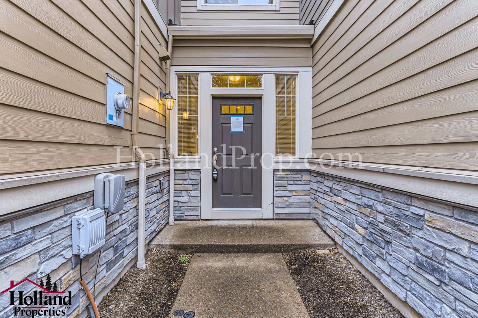 Hillsboro Condo: 7849 NE Caitlin St