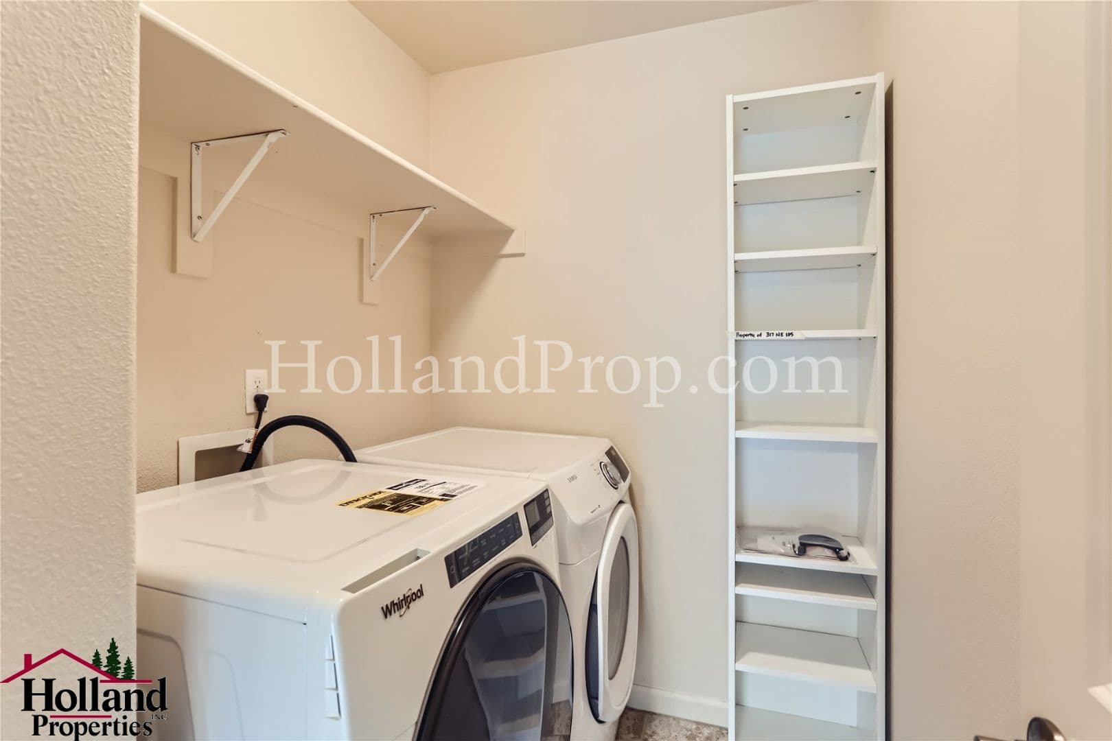 Hillsboro House: 317 NE 105th Ave