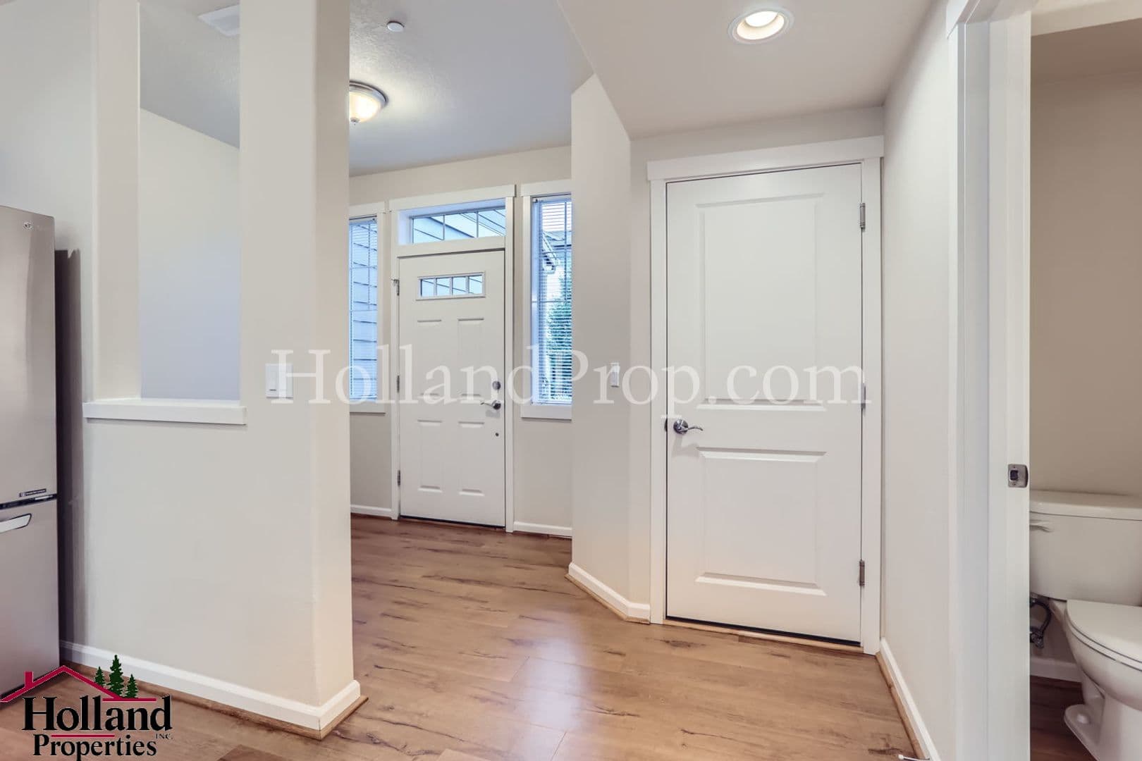 Hillsboro Condo: 7849 NE Caitlin St
