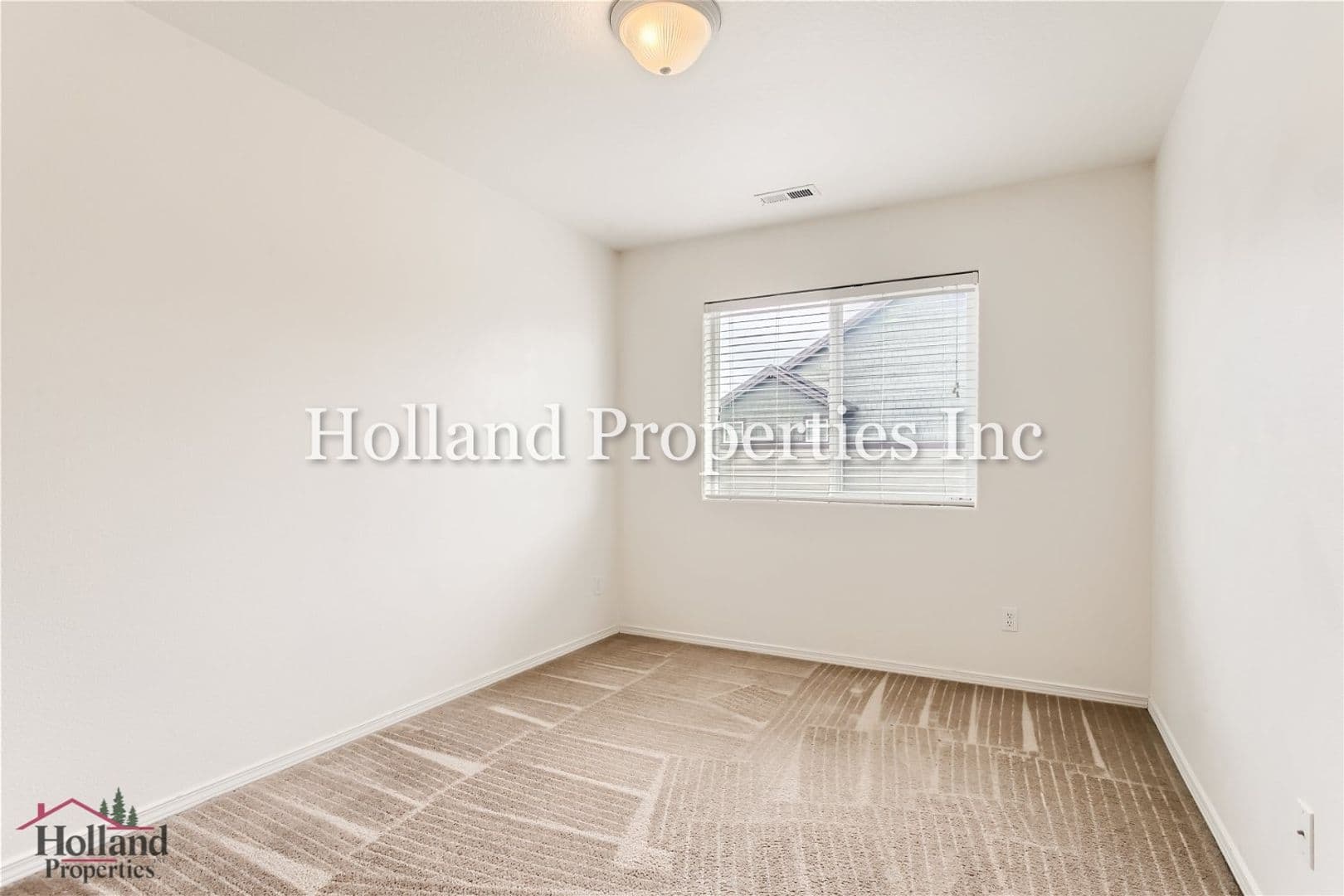 Hillsboro Townhome: 3594 SE Ironwood Avenue
