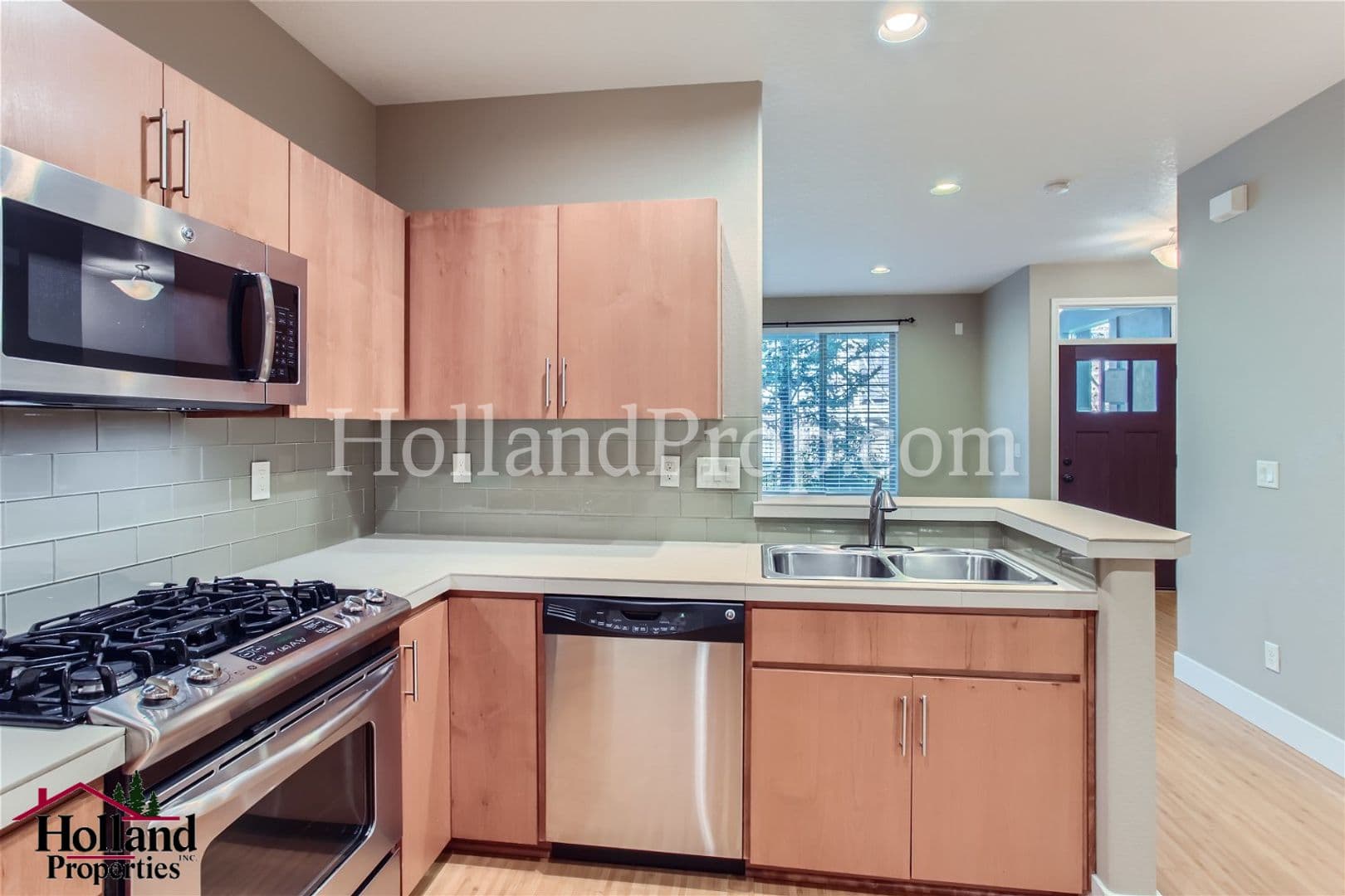 Portland Townhome: 4846 NW 162nd Terrace