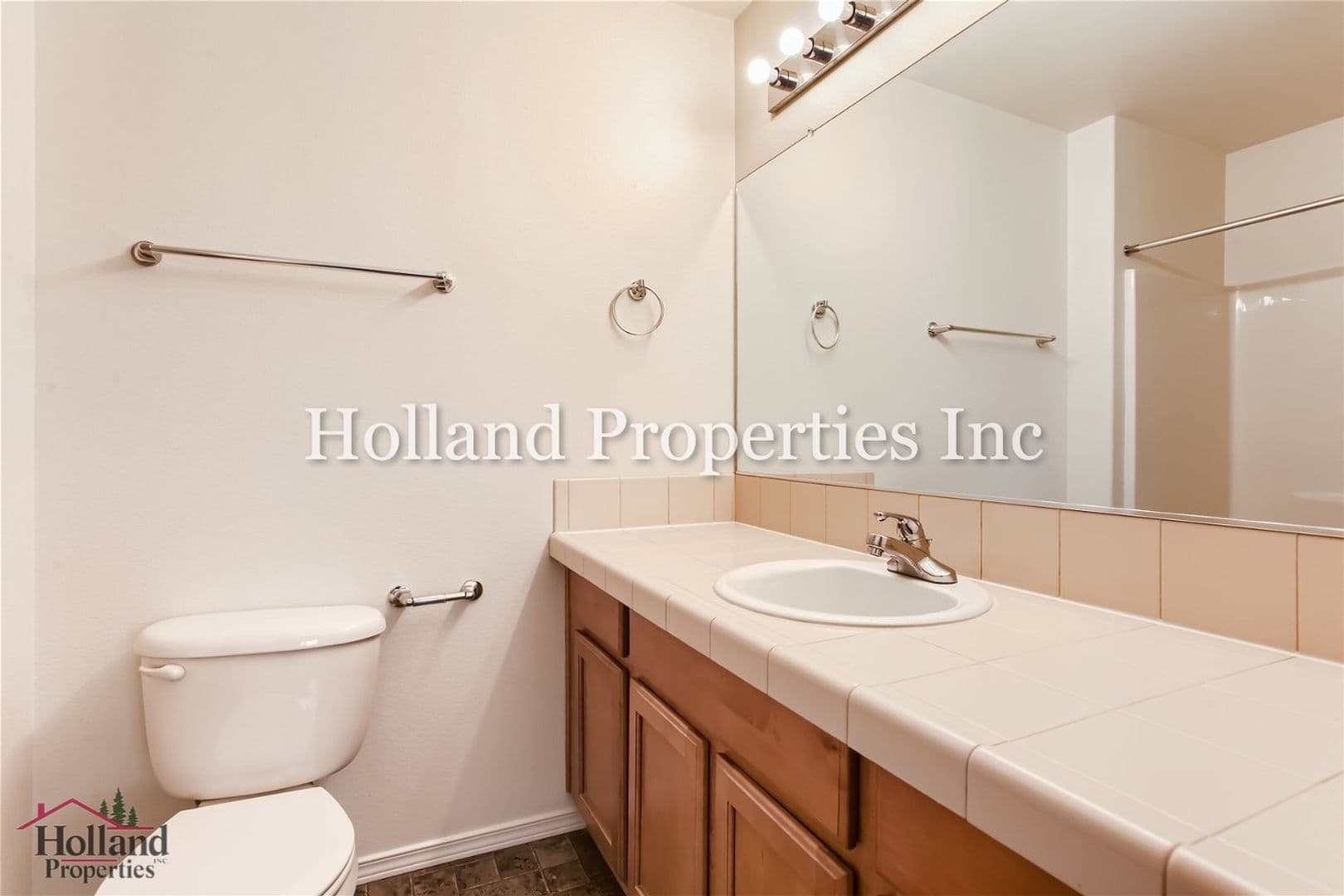 Hillsboro Townhome: 3594 SE Ironwood Avenue