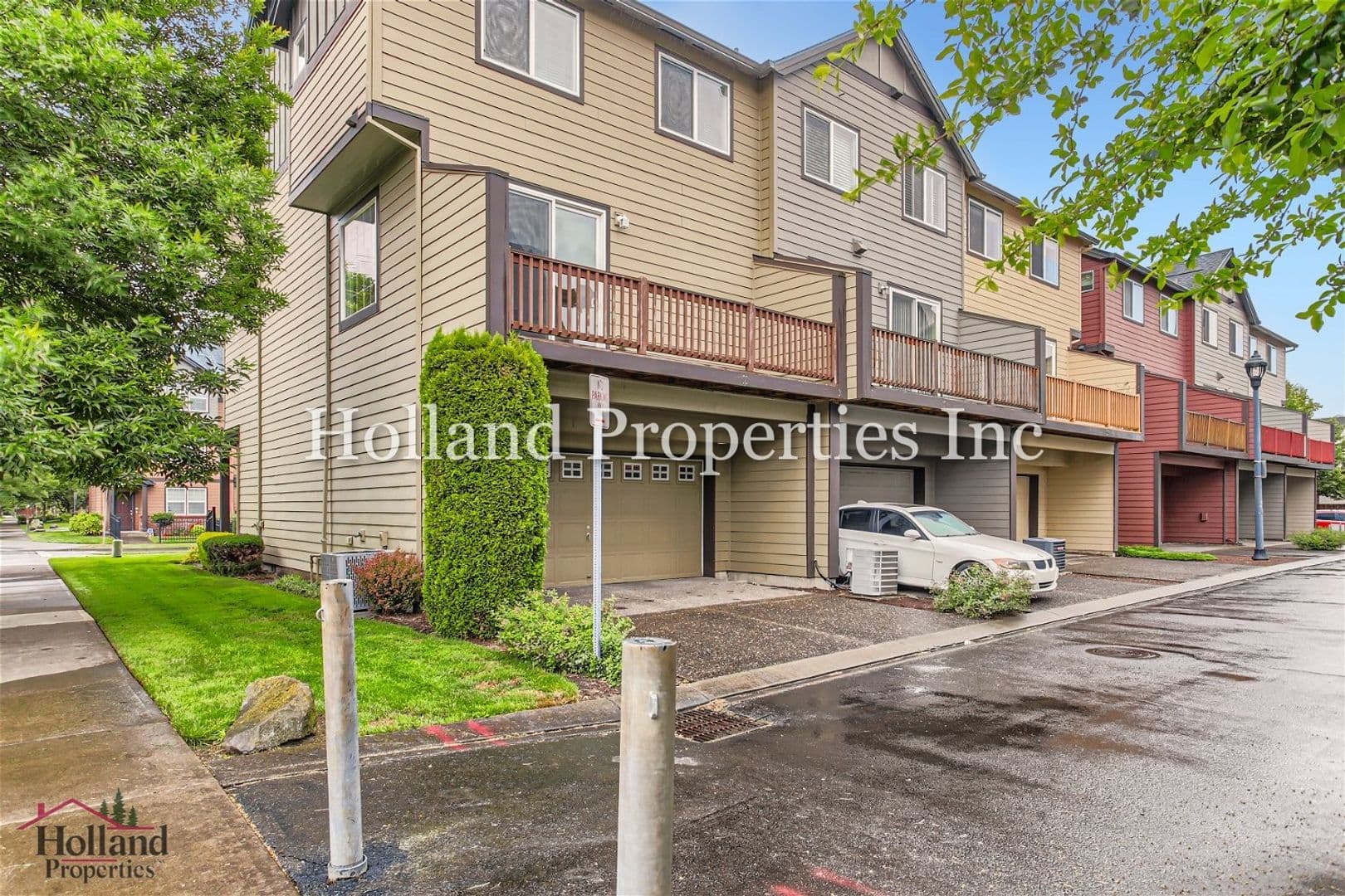 Hillsboro Townhome: 3594 SE Ironwood Avenue