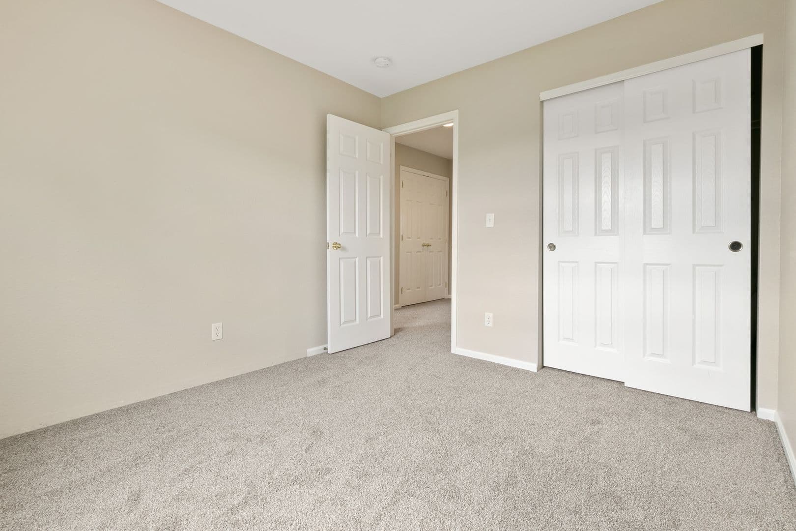 Aurora Townhome: 22196 E Berry Pl
