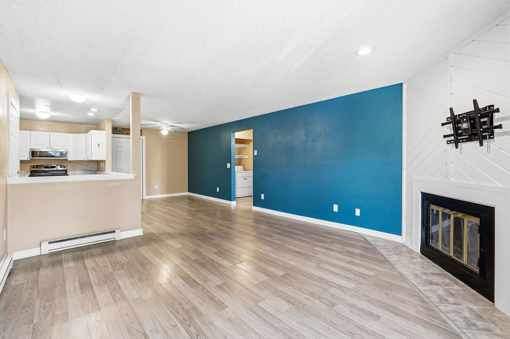 Aurora Condo: 2280 S Oswego Way