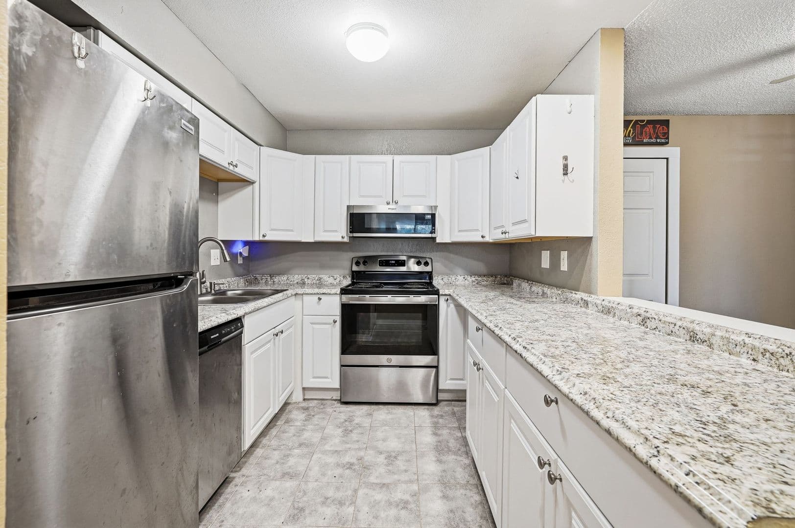 Aurora Condo: 2280 S Oswego Way