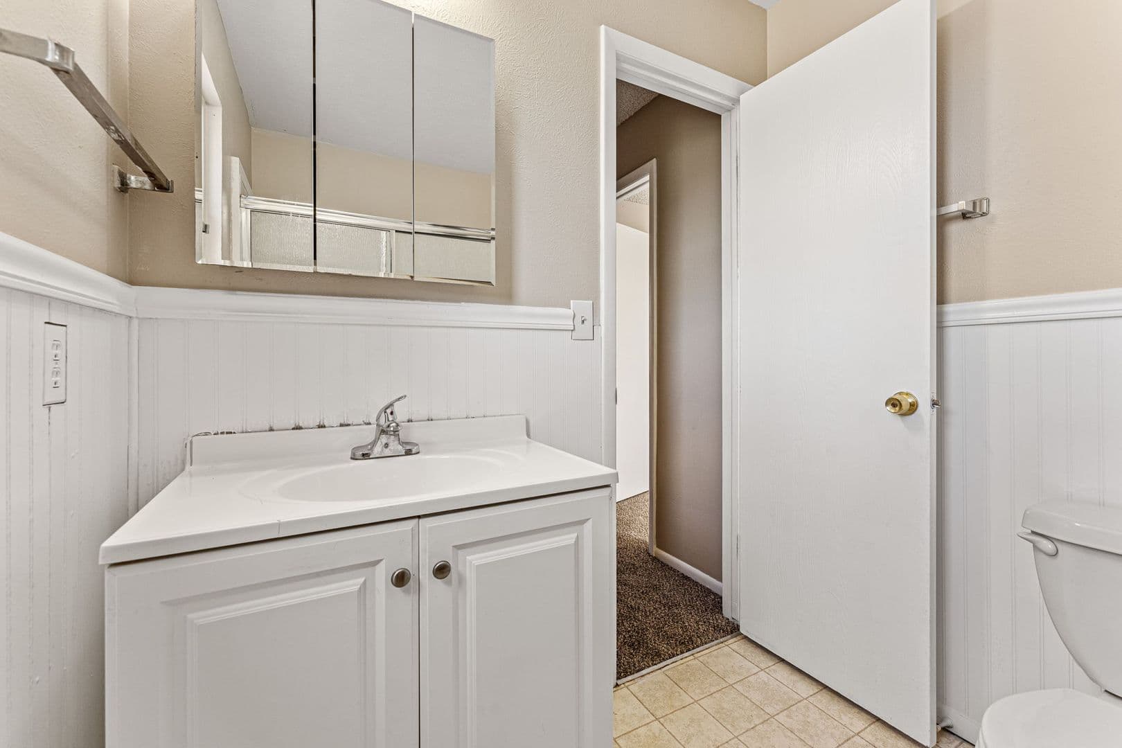 Castle Rock Townhome: 1380 South St