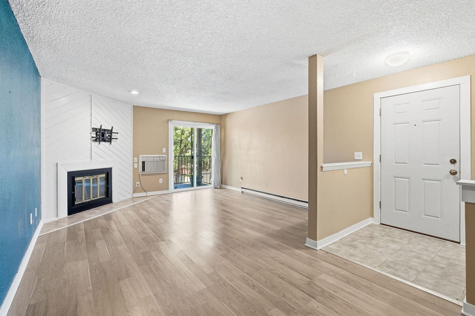 Aurora Condo: 2280 S Oswego Way