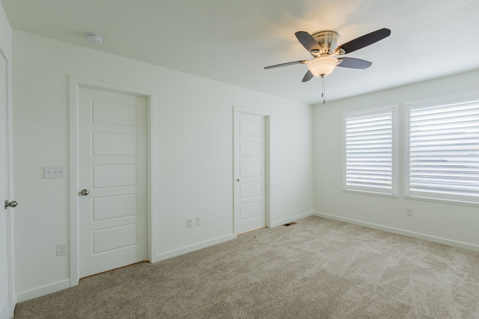 Castle Rock House: 2656 Champagne Ave