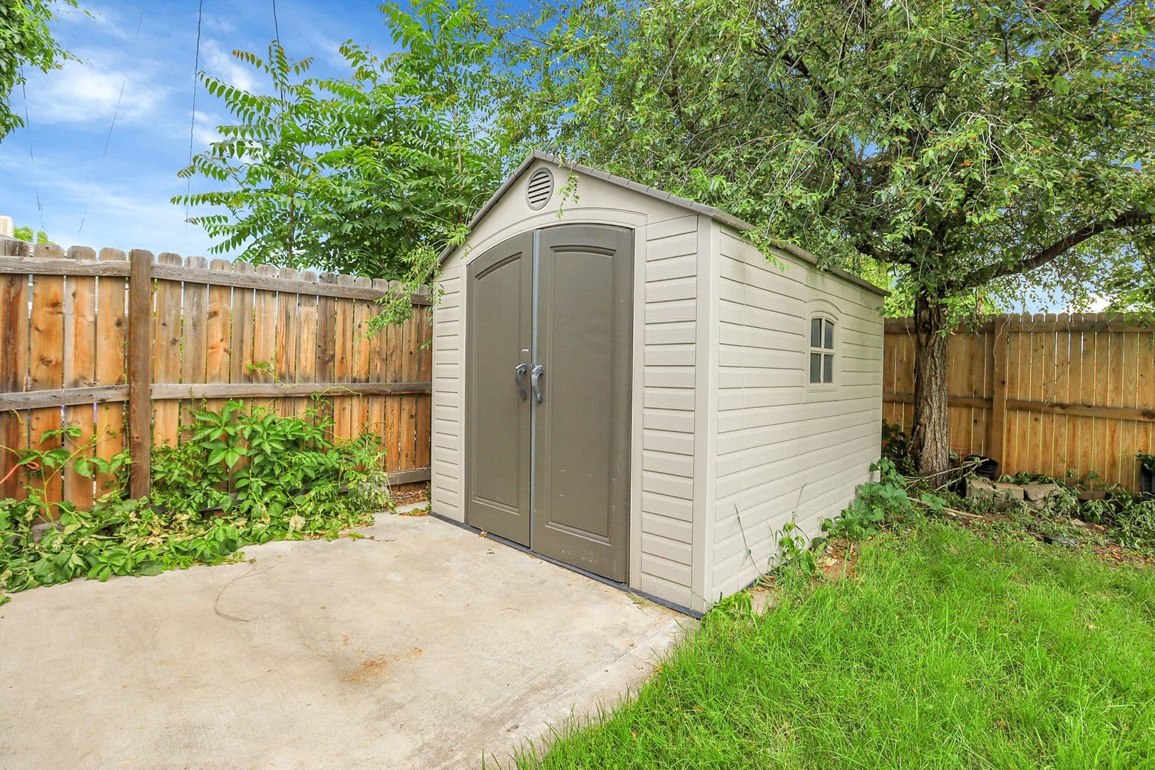 Denver House: 4885 Tejon St