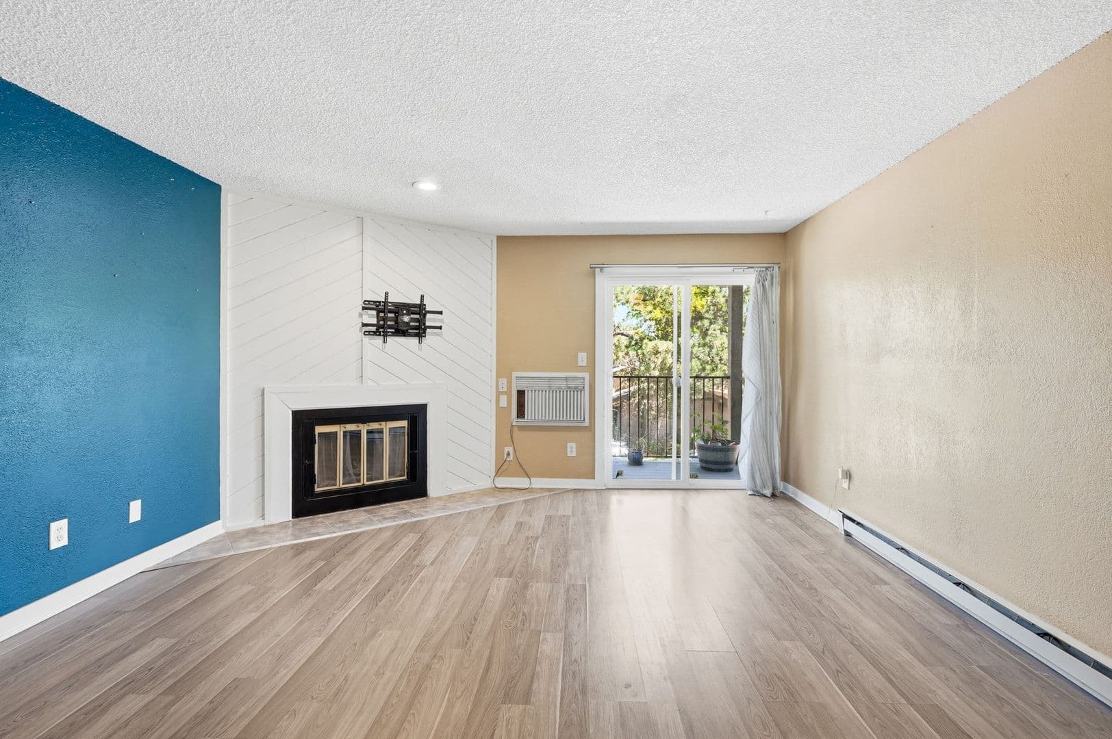 Aurora Condo: 2280 S Oswego Way