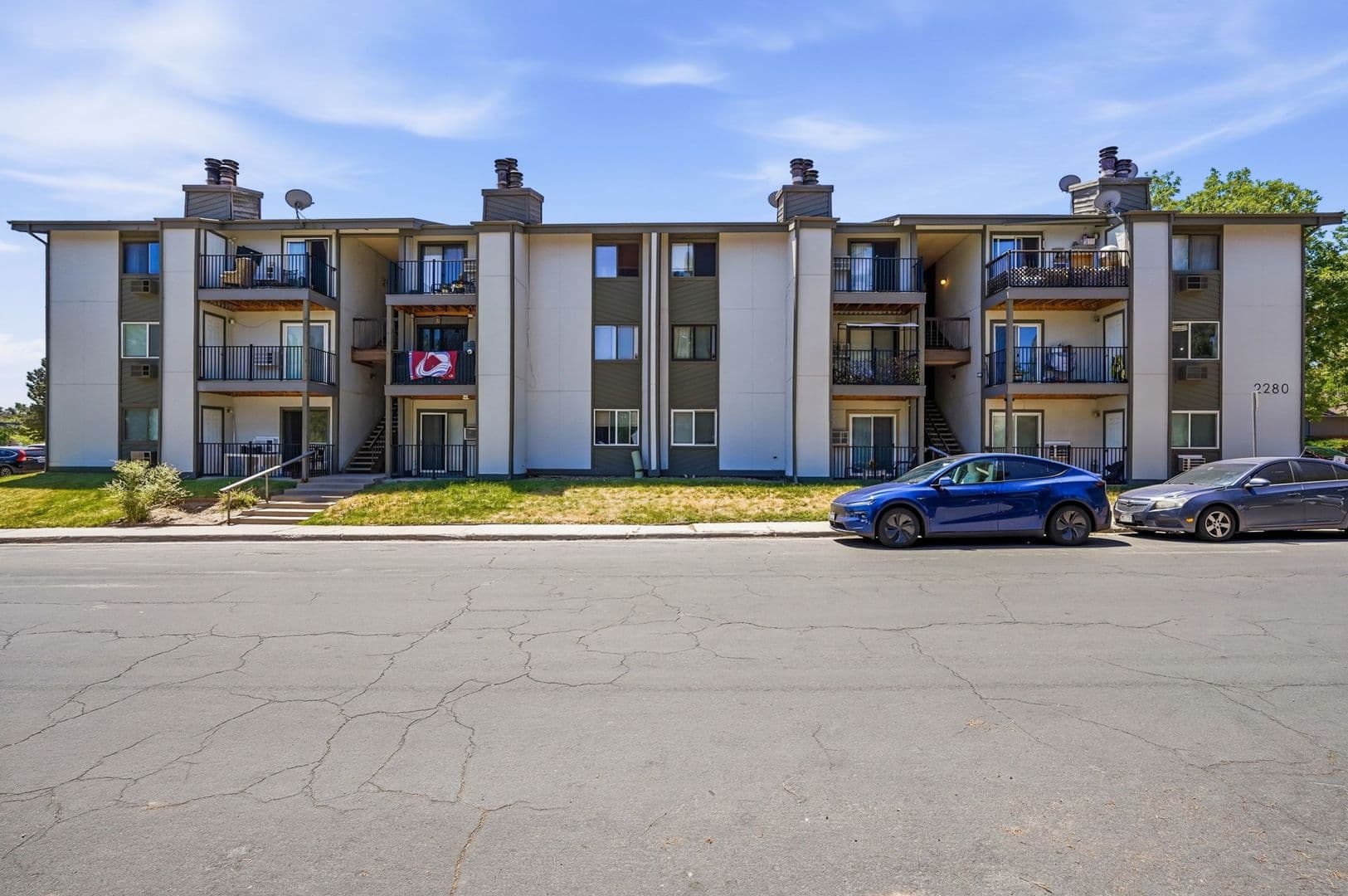 Aurora Condo: 2280 S Oswego Way
