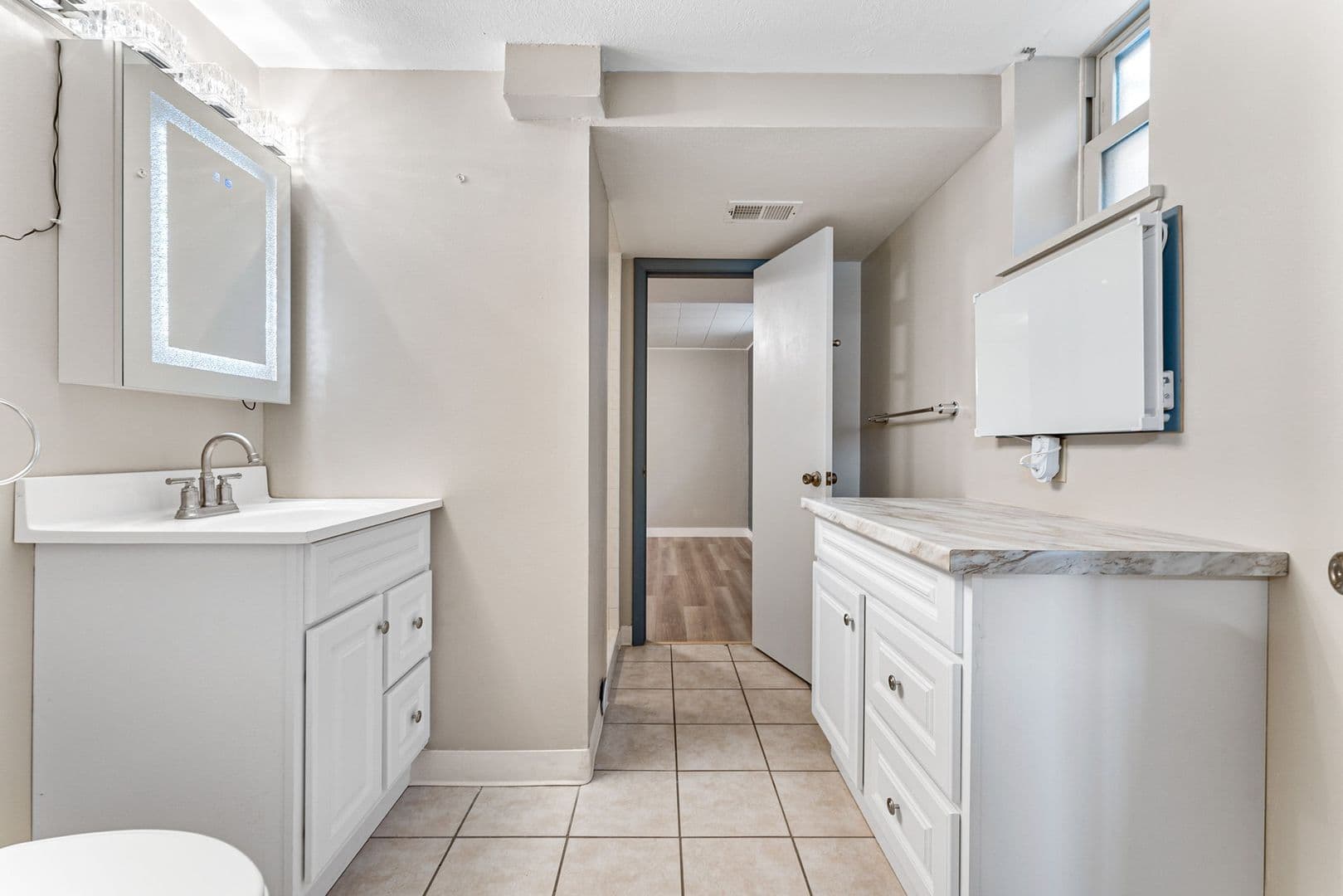 Denver House: 3191 W Bails