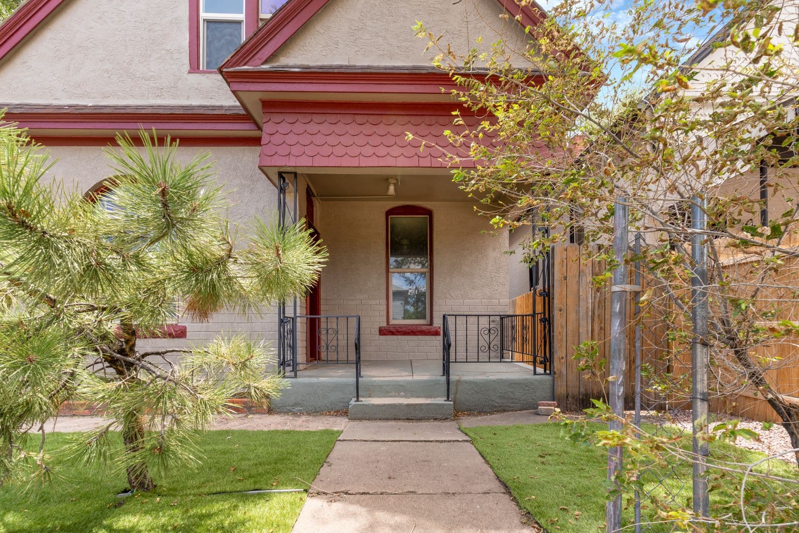 Pueblo House: 912 W 13th St #A