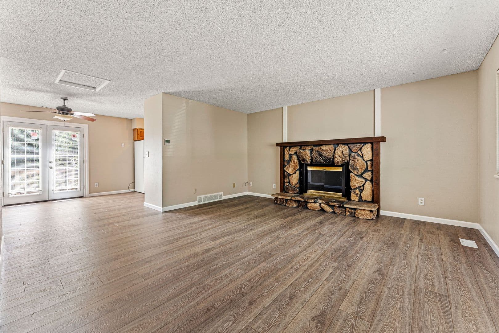 Castle Rock Townhome: 1380 South St