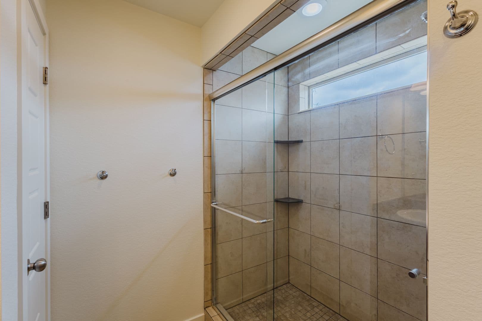 Castle Rock House: 2656 Champagne Ave