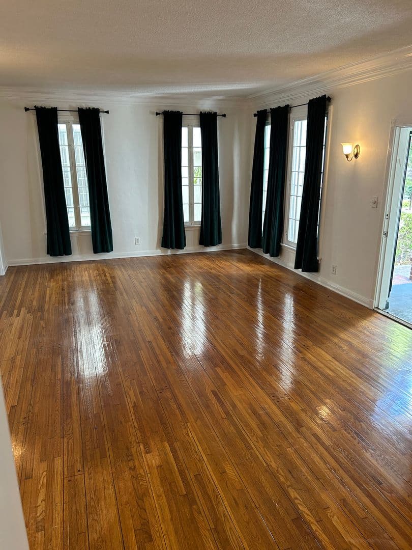 LOS ANGELES Apartment: 6446 - 50 1/2 W. OLYMPIC BLVD