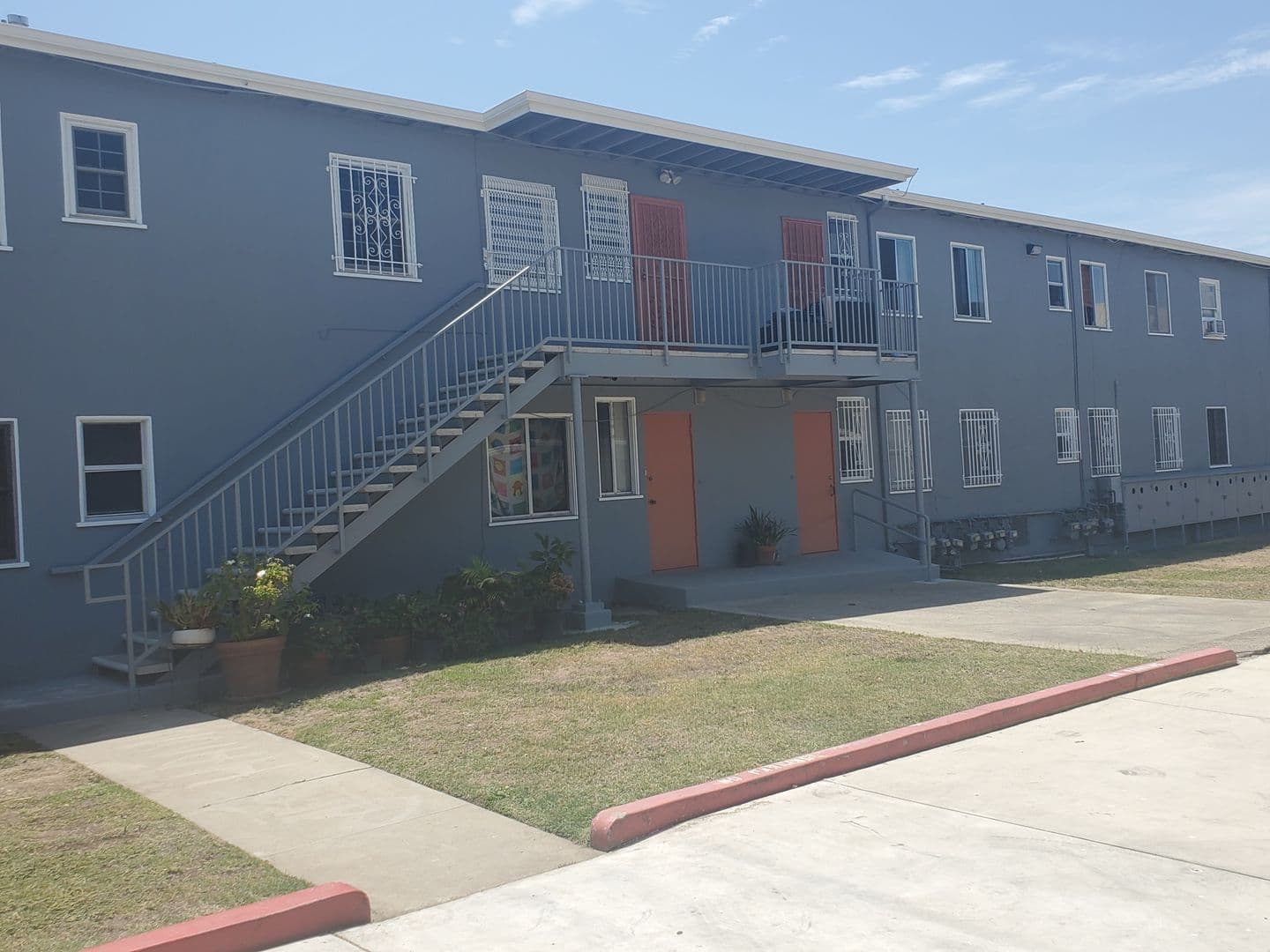 Los Angeles Condo: 5637 ½ CORBETT St