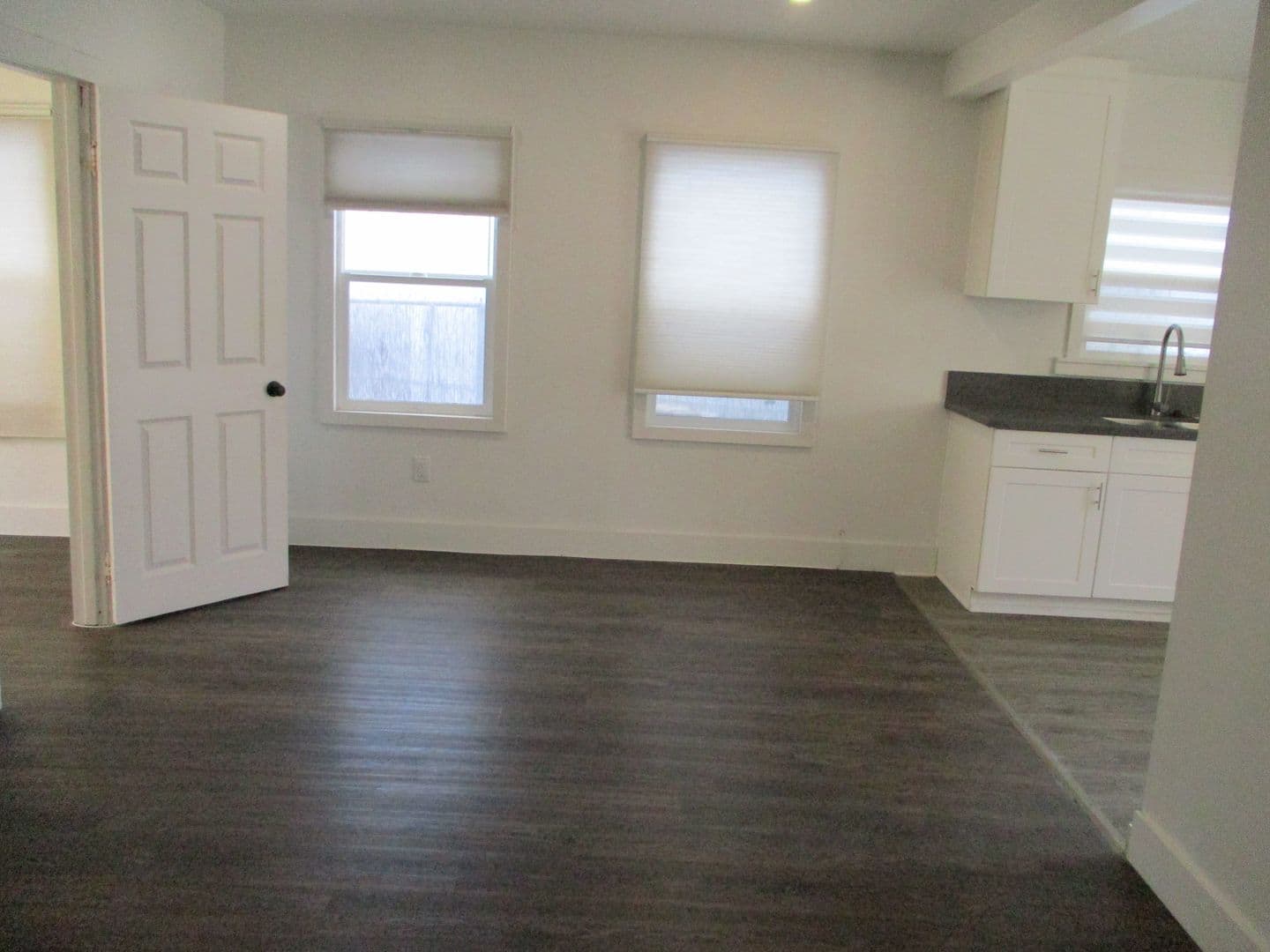 LOS ANGELES Apartment: 2007 2ND AVE.