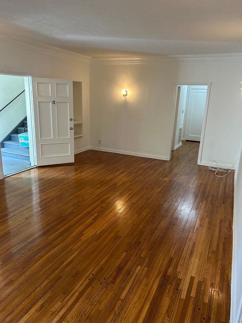 LOS ANGELES Apartment: 6446 - 50 1/2 W. OLYMPIC BLVD
