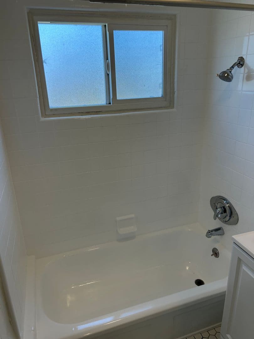 LOS ANGELES Apartment: 11401 WASHINGTON PL