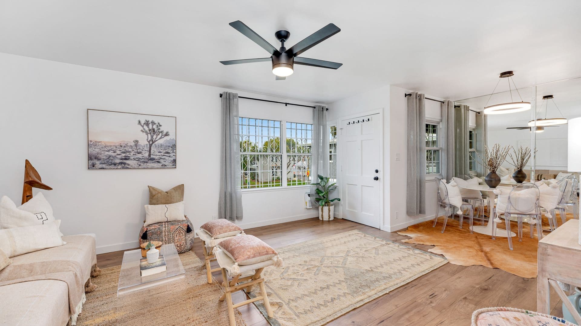 Los Angeles Condo: 5637 ½ CORBETT St
