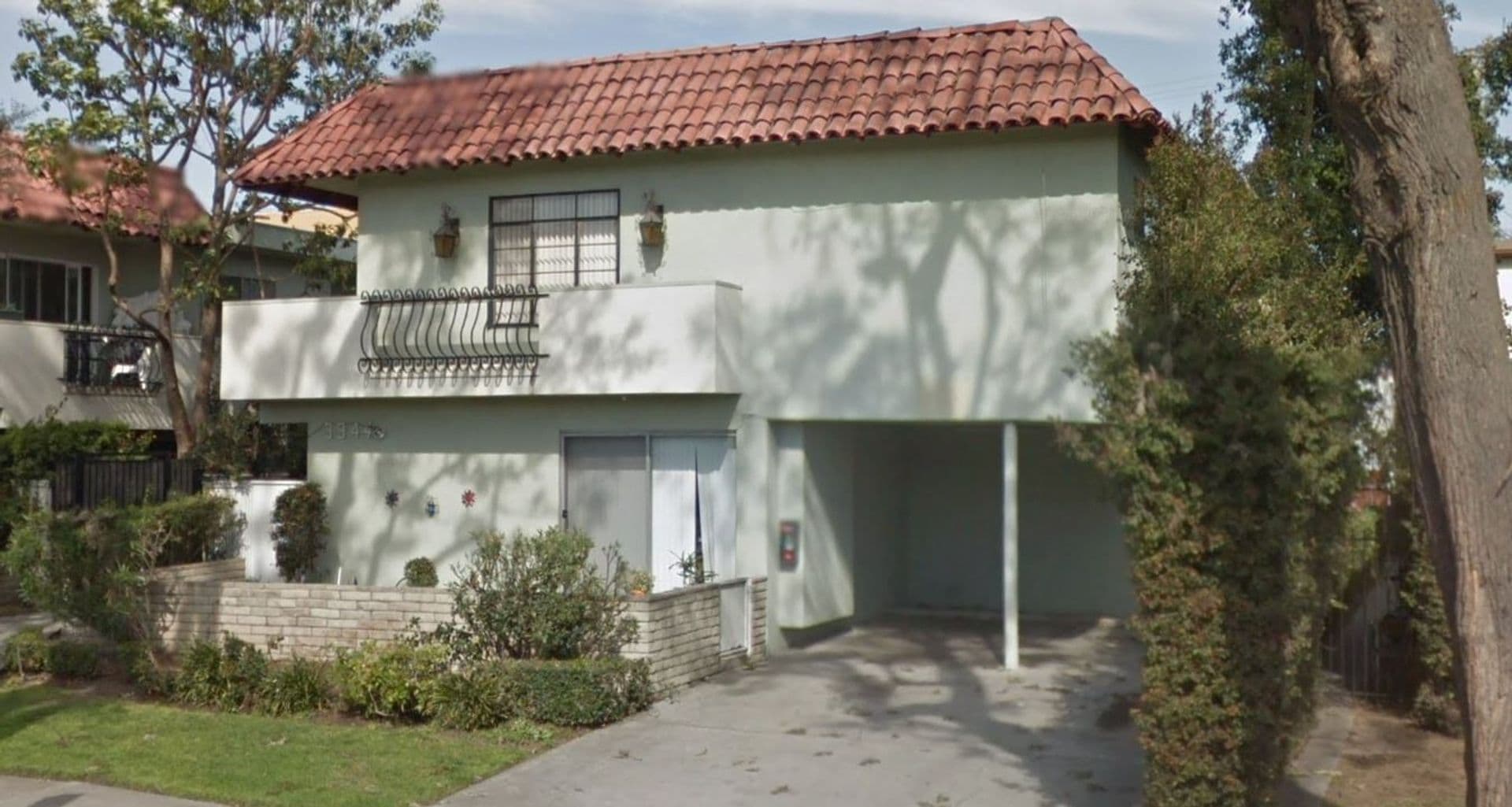 LOS ANGELES Apartment: 3338 MENTONE AVE.