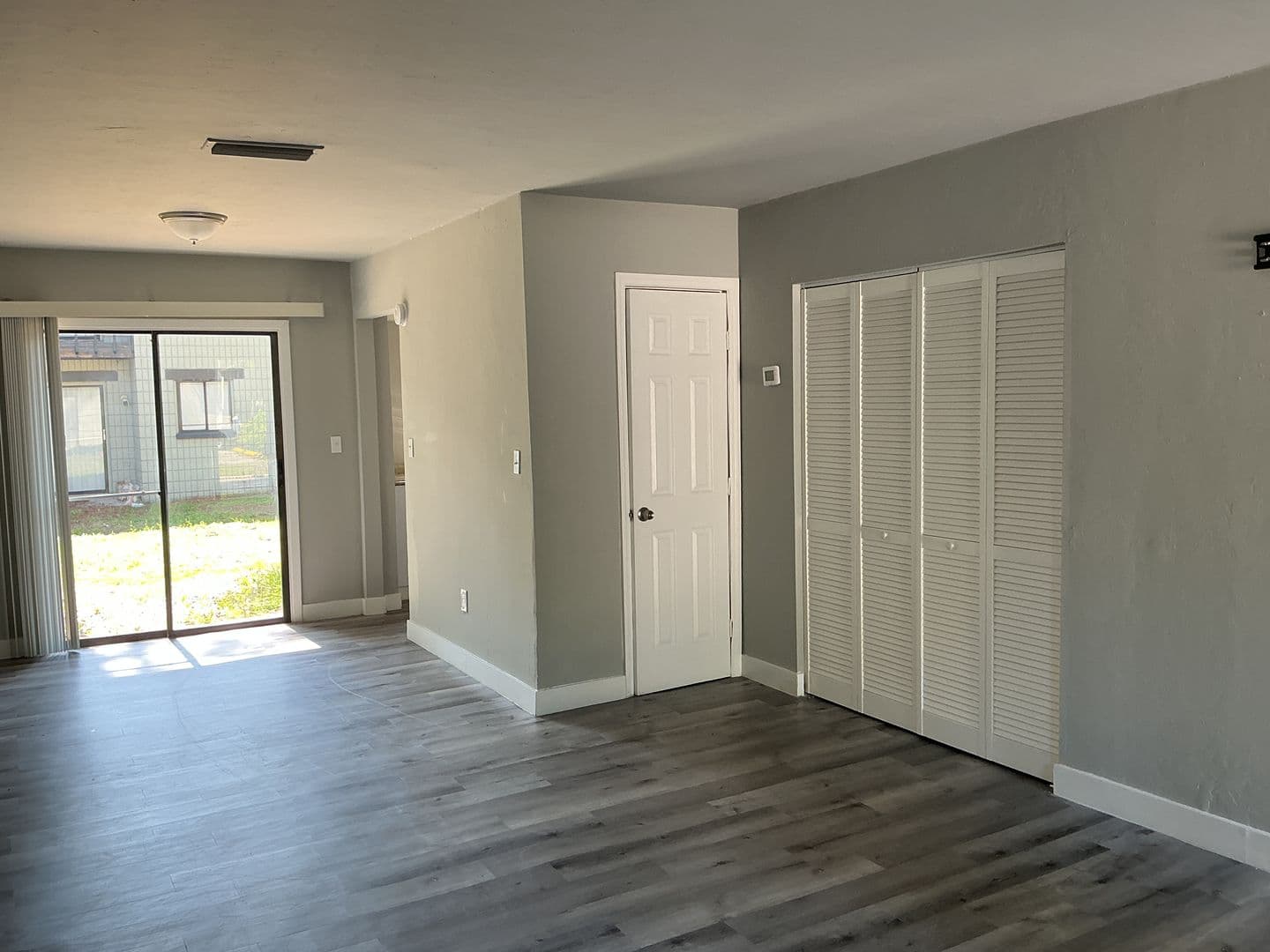 Gainesville Apartment: 617 SW 69th St