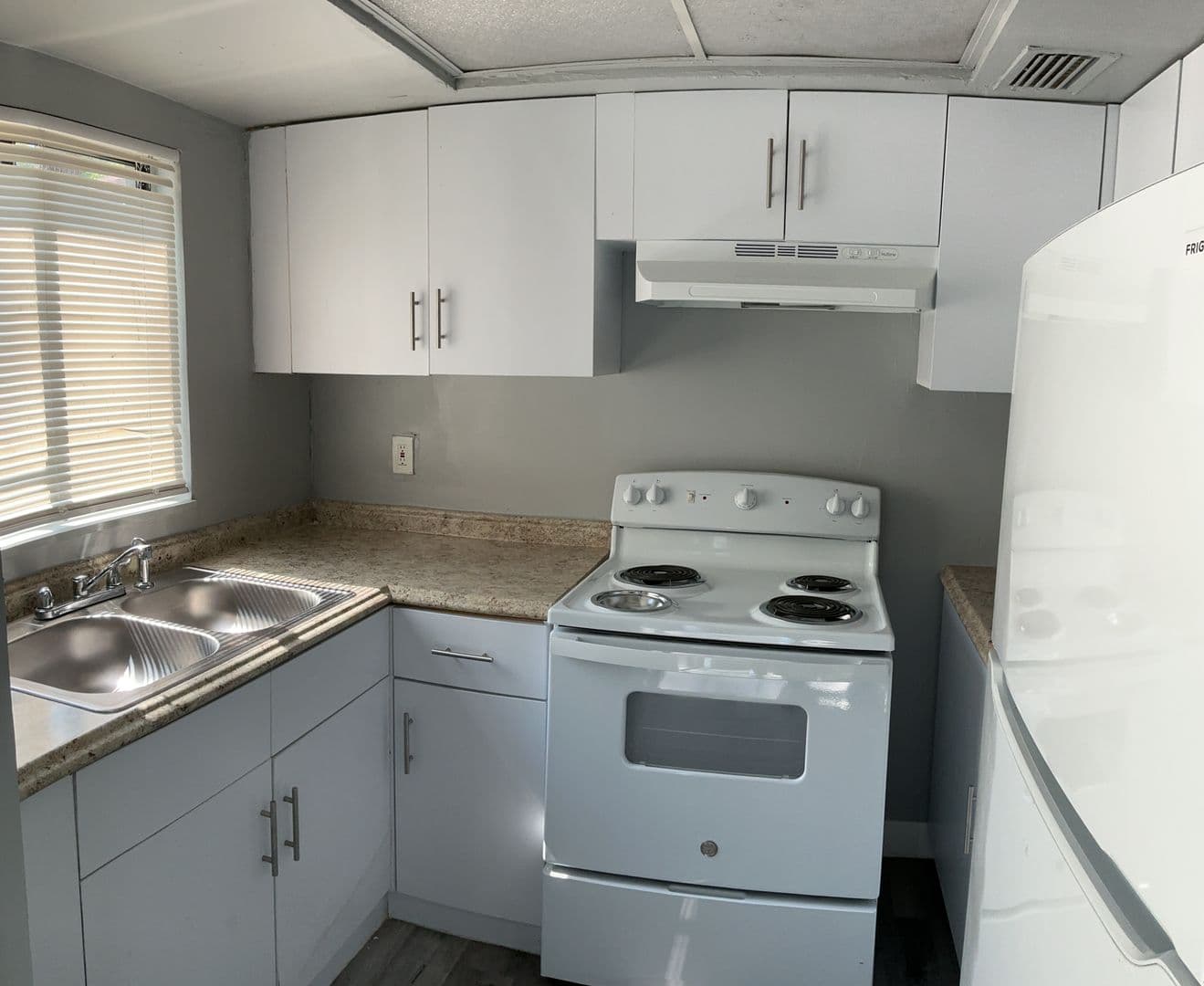Gainesville Apartment: 617 SW 69th St