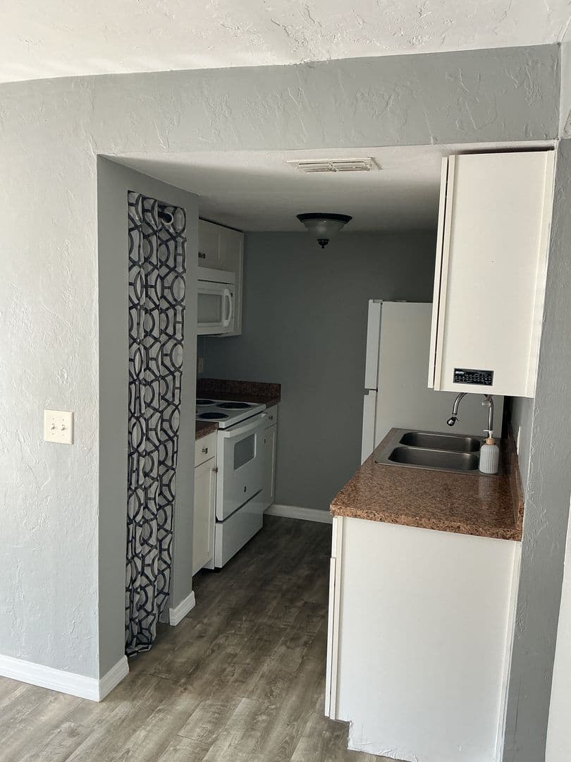 Gainesville Apartment: 500 SW 69TH STREET
