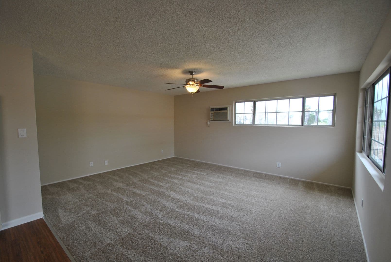Los Alamitos Apartment: 4165 Farquhar Avenue