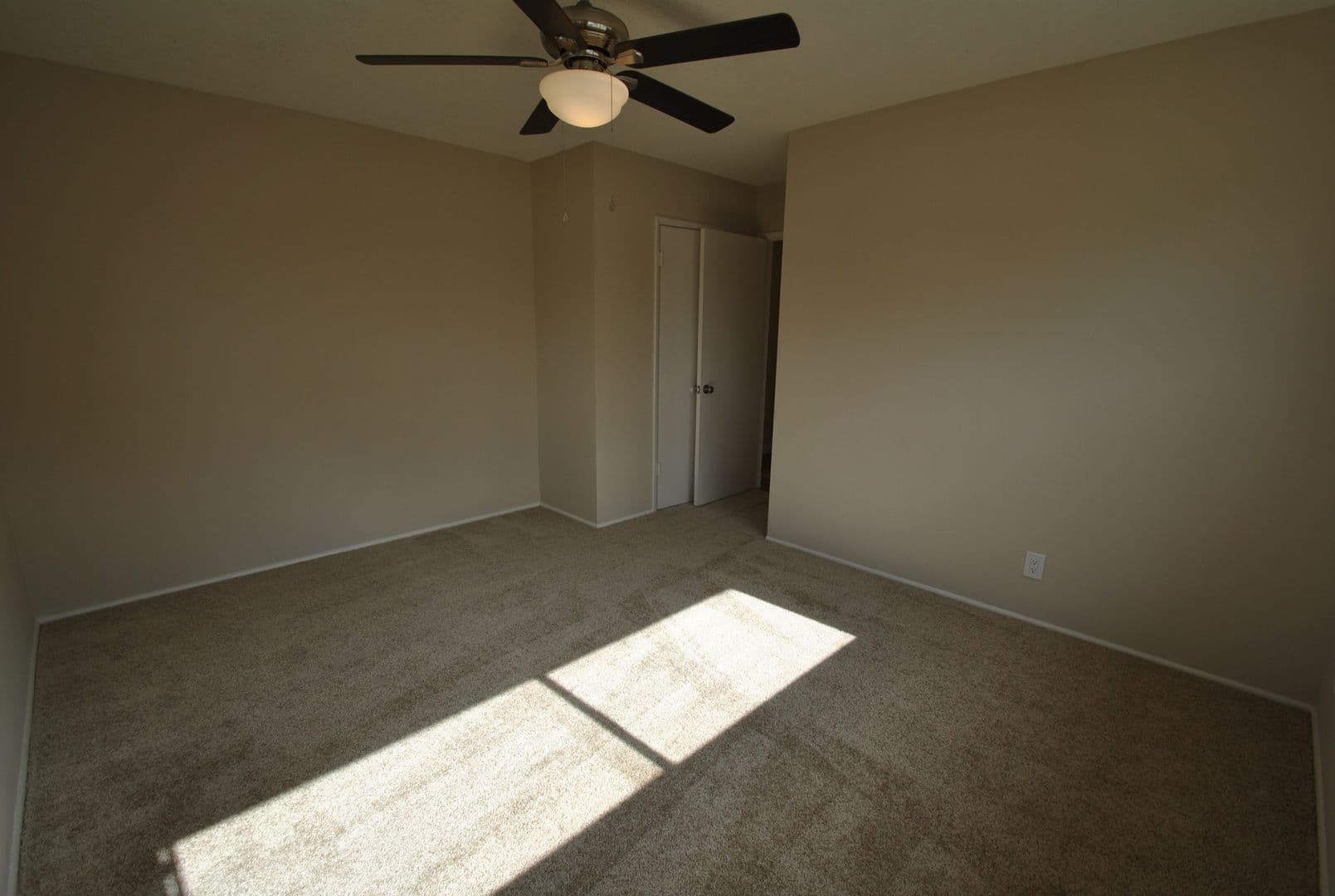 Los Alamitos Apartment: 4165 Farquhar Avenue