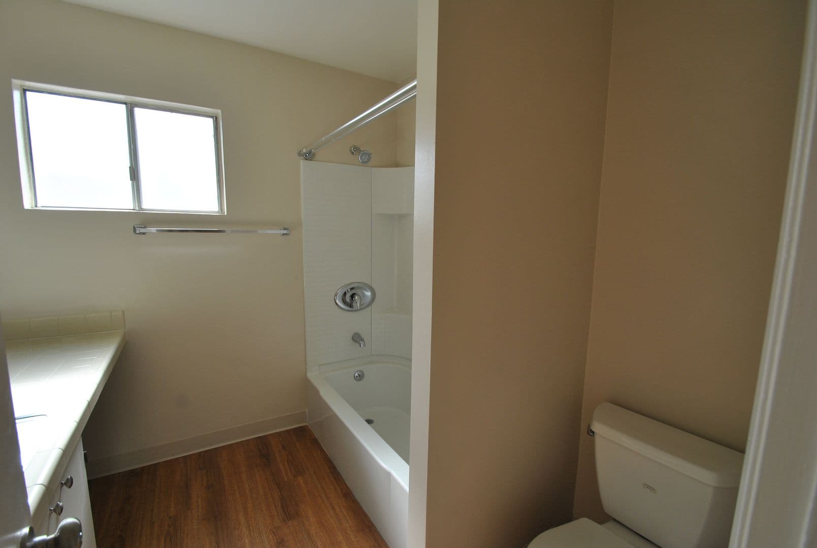 Los Alamitos Apartment: 4165 Farquhar Avenue