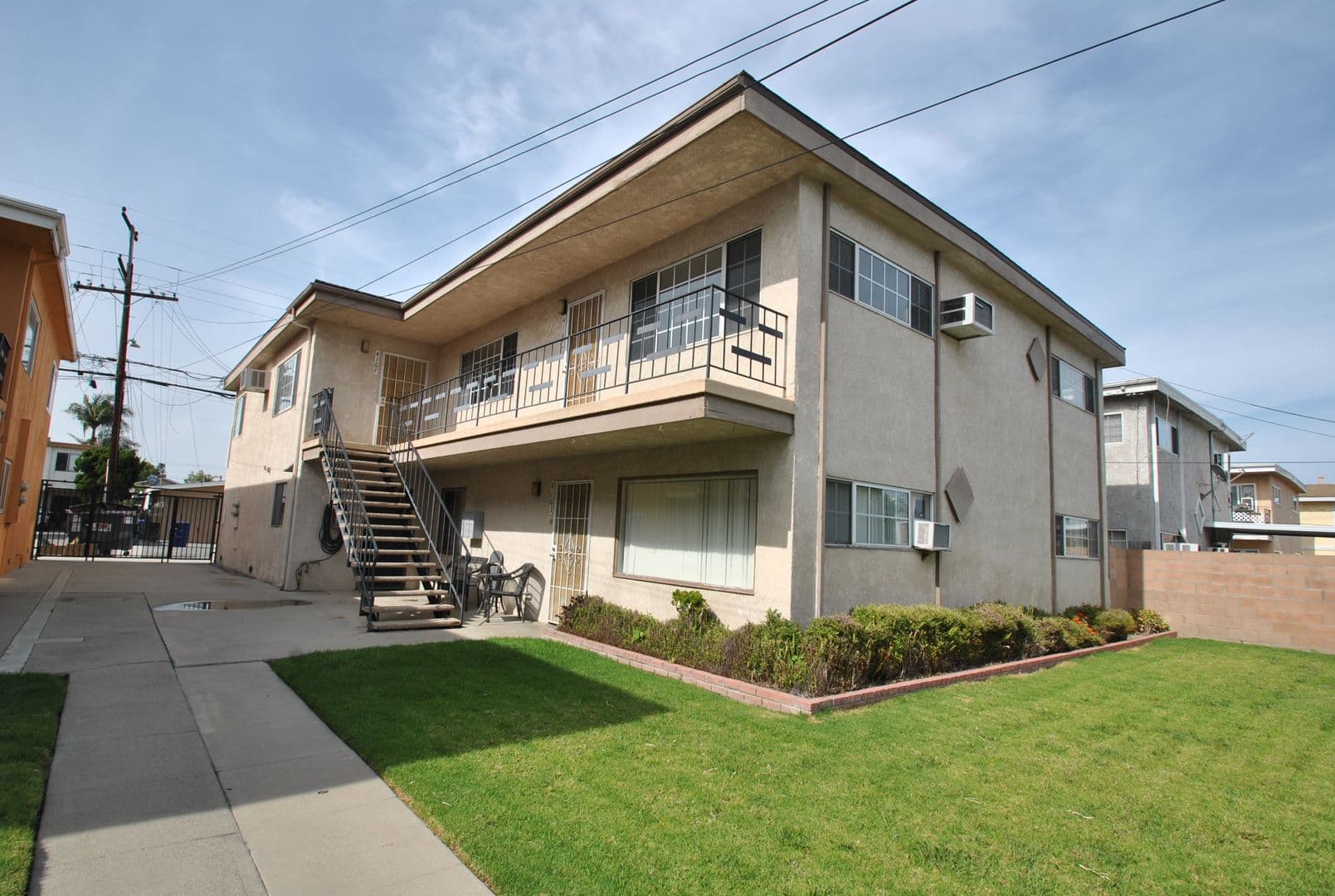 Los Alamitos Apartment: 4165 Farquhar Avenue