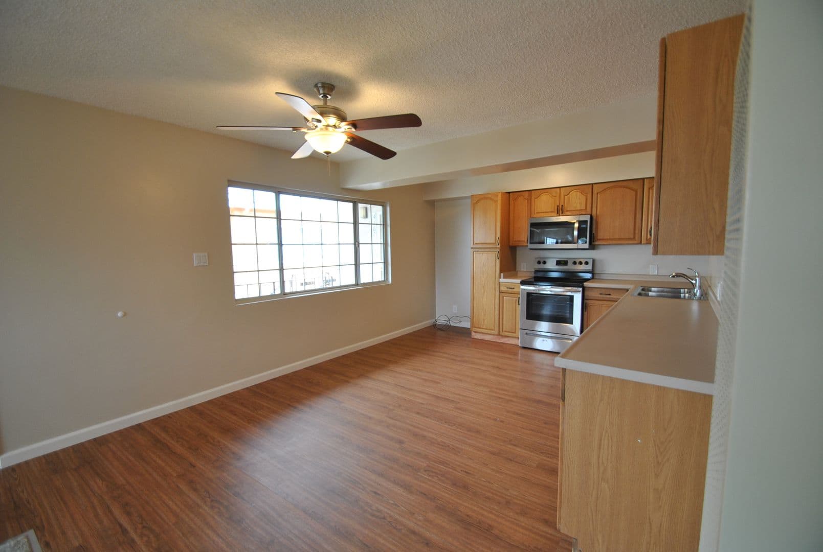 Los Alamitos Apartment: 4165 Farquhar Avenue