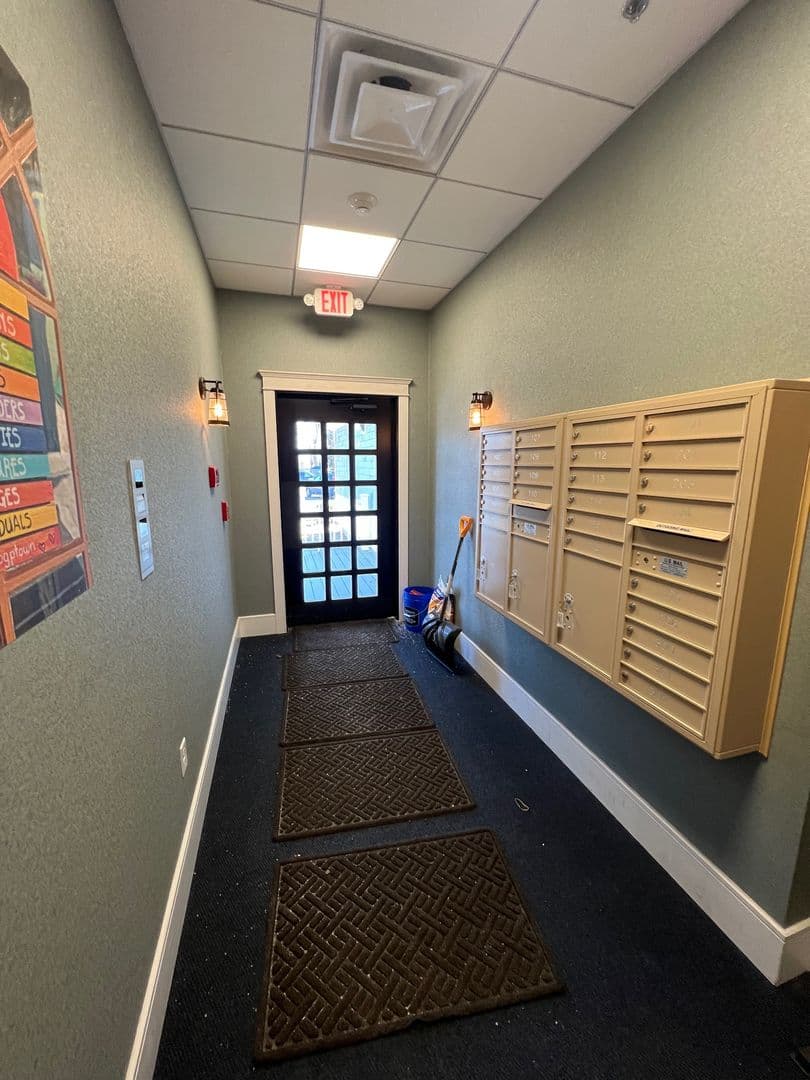Hyannis Apartment: 319 Main Street,