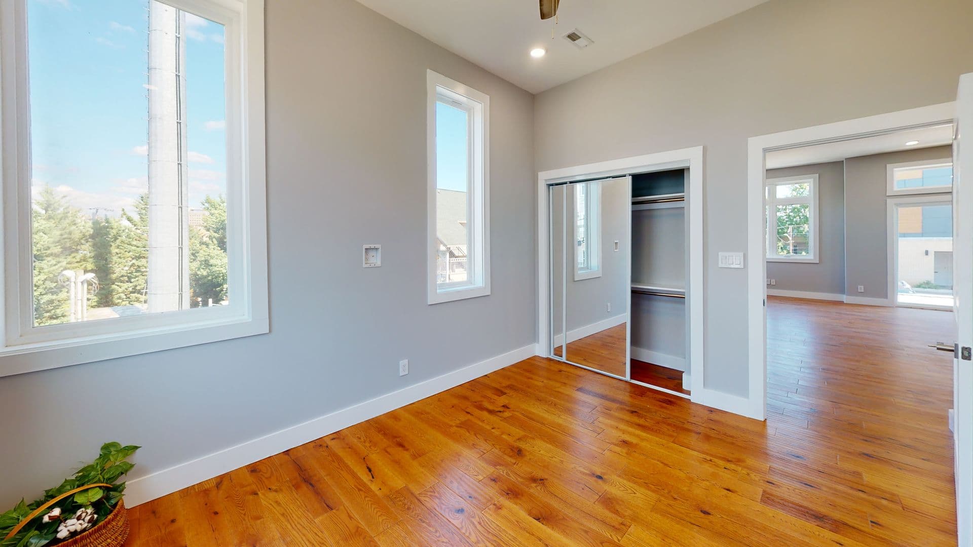 Knoxville Townhome: 400 12th St