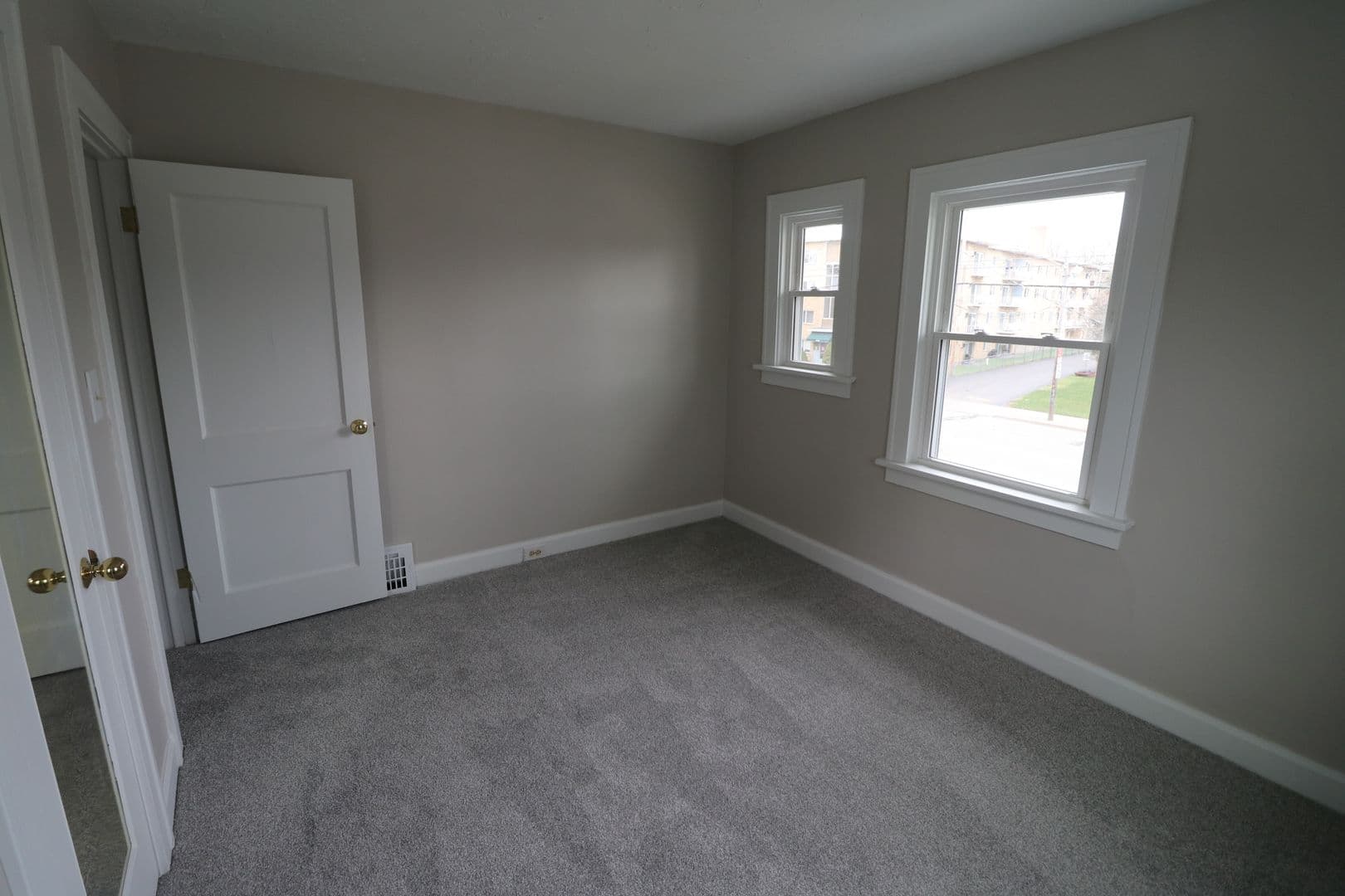 Cleveland House: 4287 Rocky River Drive