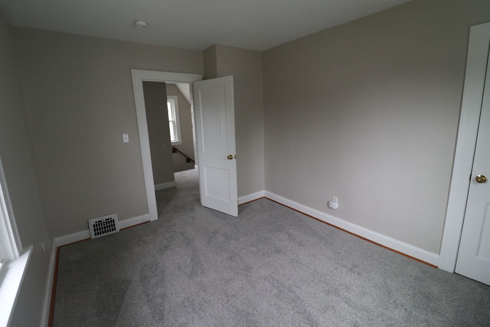 Cleveland House: 4287 Rocky River Drive