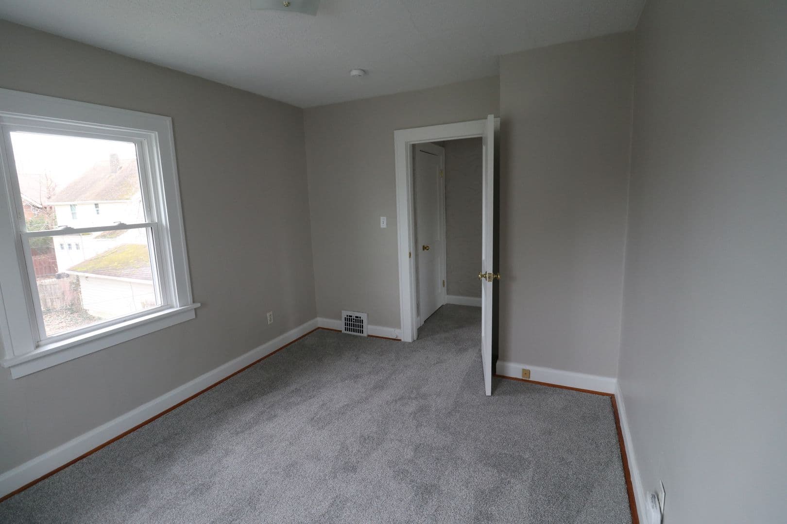 Cleveland House: 4287 Rocky River Drive