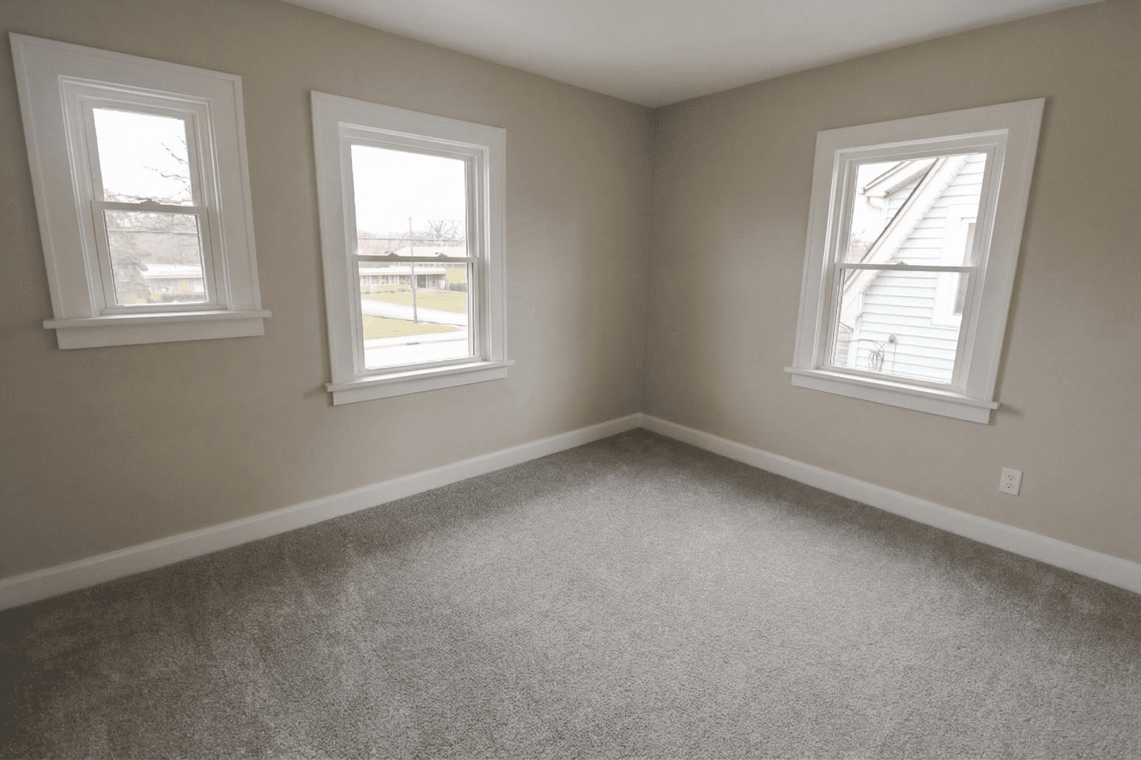 Cleveland House: 4287 Rocky River Drive